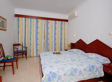 Alykanas, Zante, Zakynthos - Dannys Hotel Photo 6