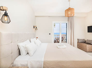 Άγιος Σώστης - Manthos Beachfront Apartments Photo 6