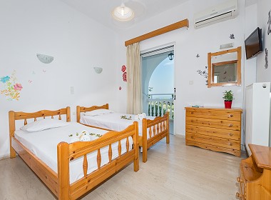 Laganas - Zante Island Zakynthos - Tassos & Marios Apartments фото 10